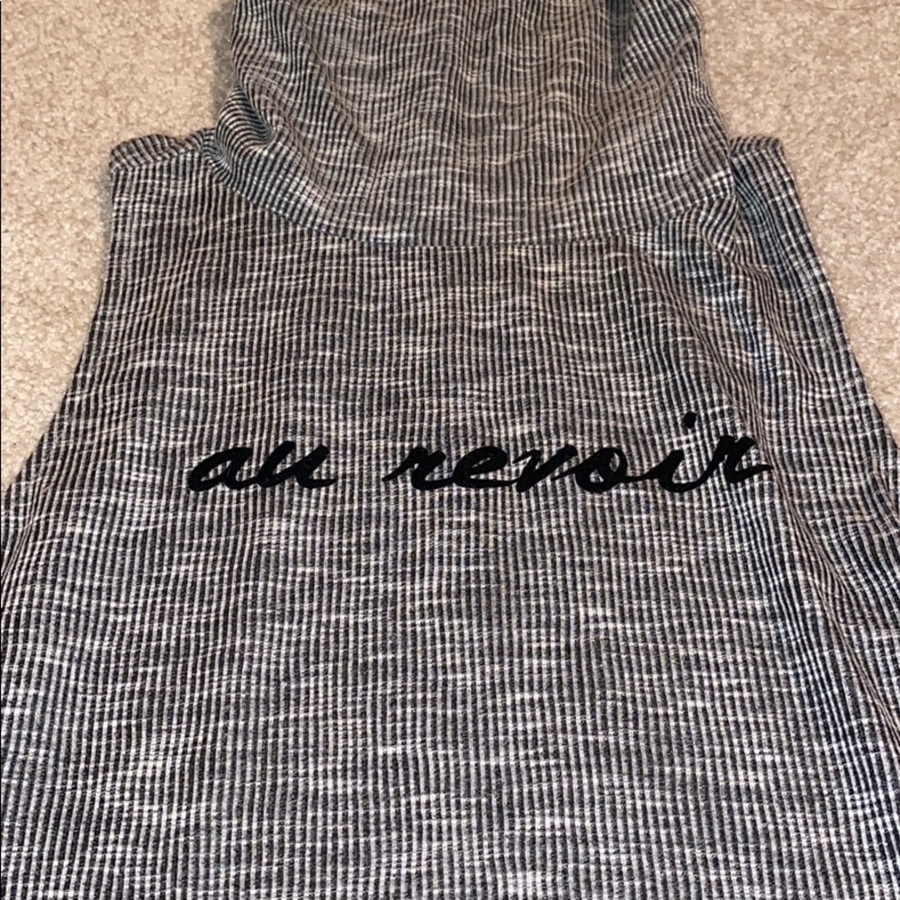 Turtle neck sleeveless top